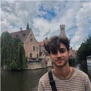 Estudiante de cuarto de Farmacia en la UGR da clases particulares de matrmáticas, química, física y/o biología en Granada